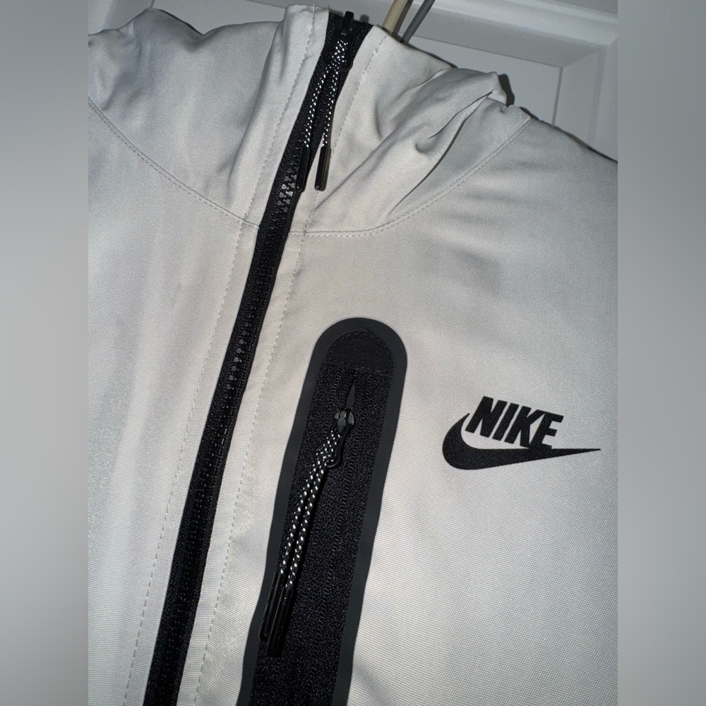 Nike Tech Shell Jacket - image 2